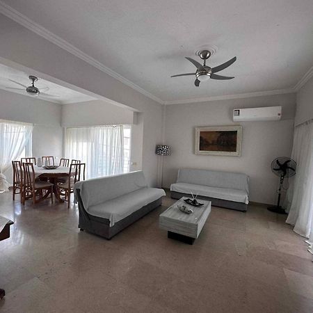 Beach Front Apartment Nea Palatia エクステリア 写真