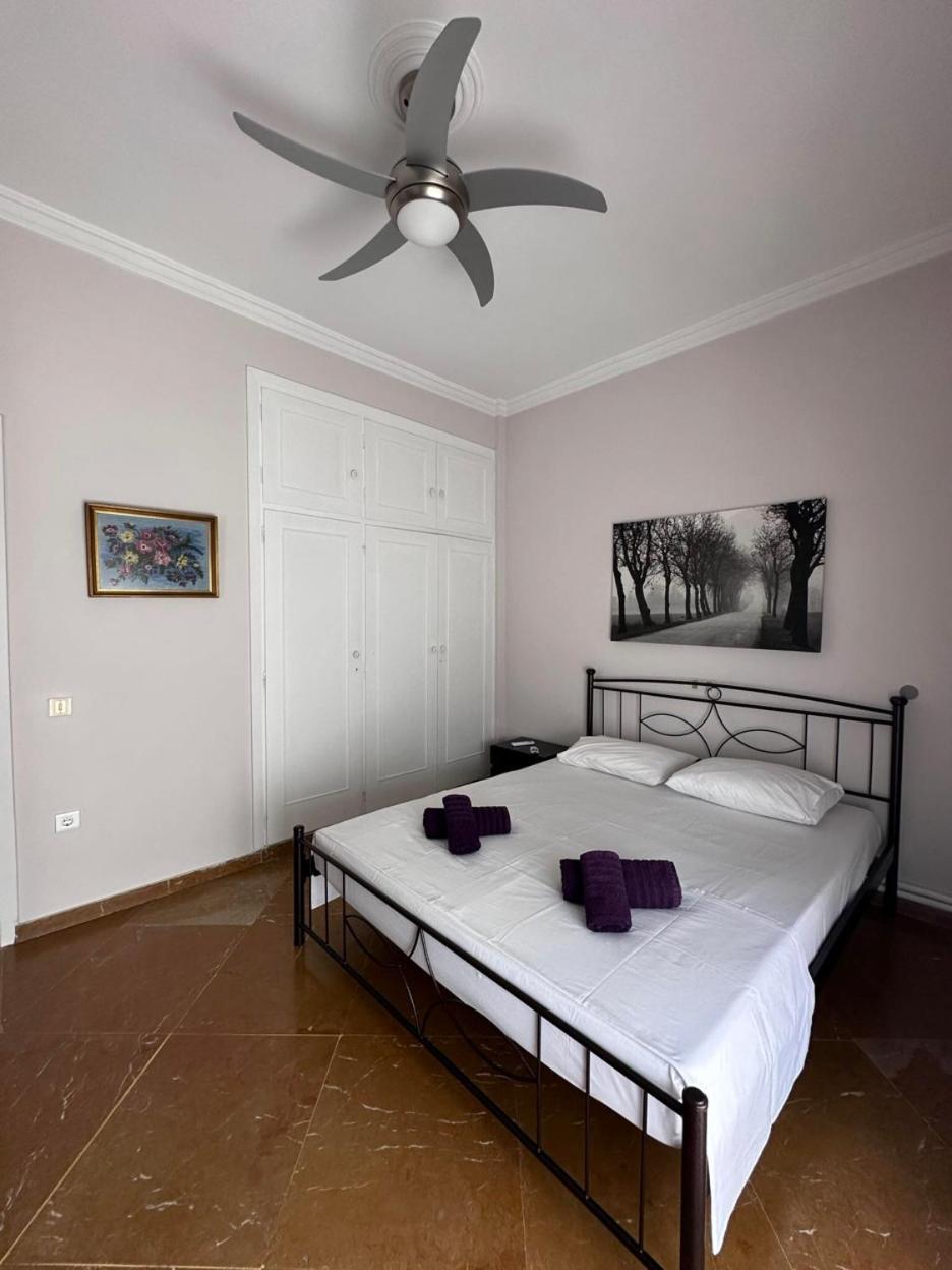 Beach Front Apartment Nea Palatia エクステリア 写真