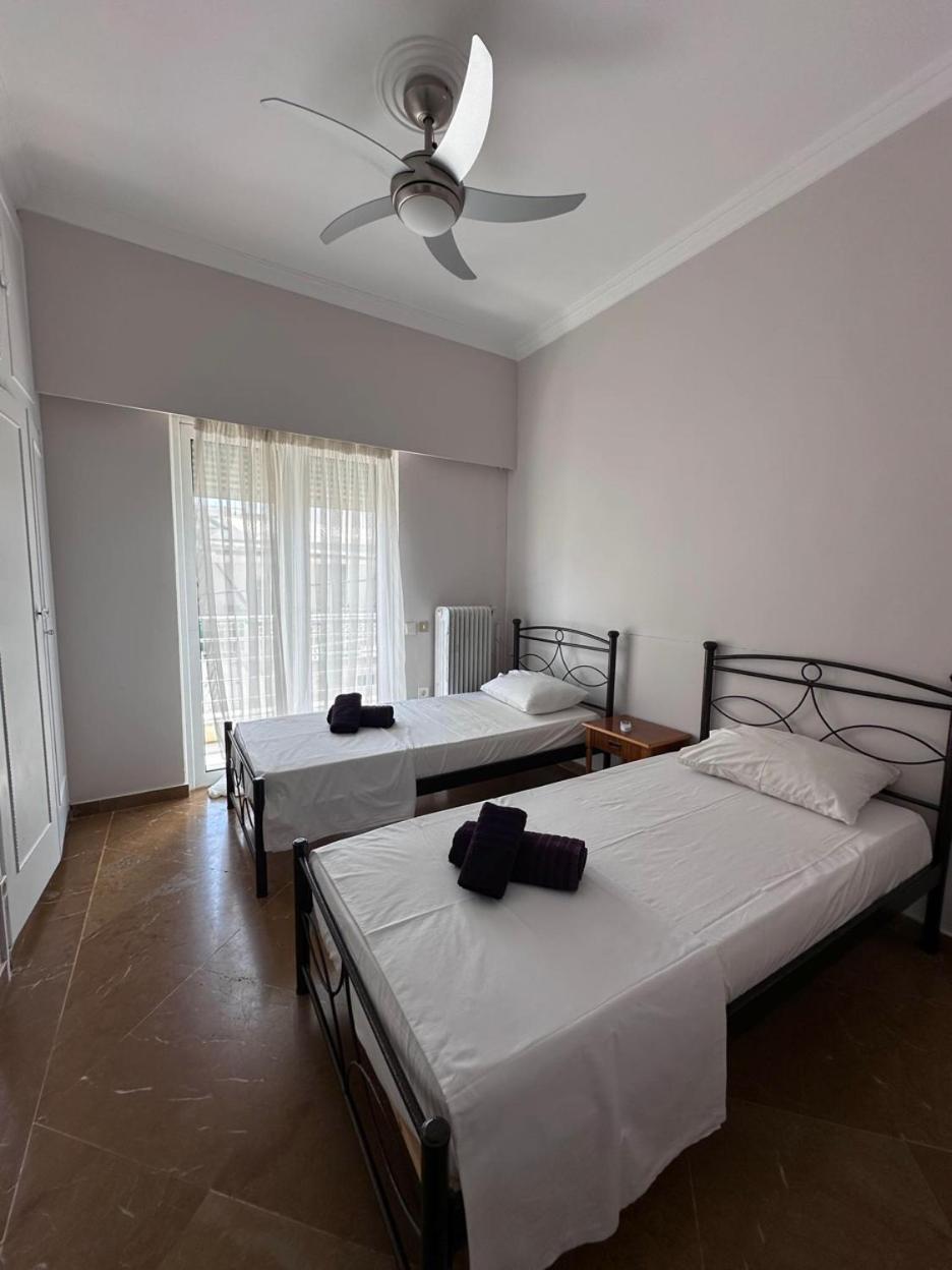 Beach Front Apartment Nea Palatia エクステリア 写真